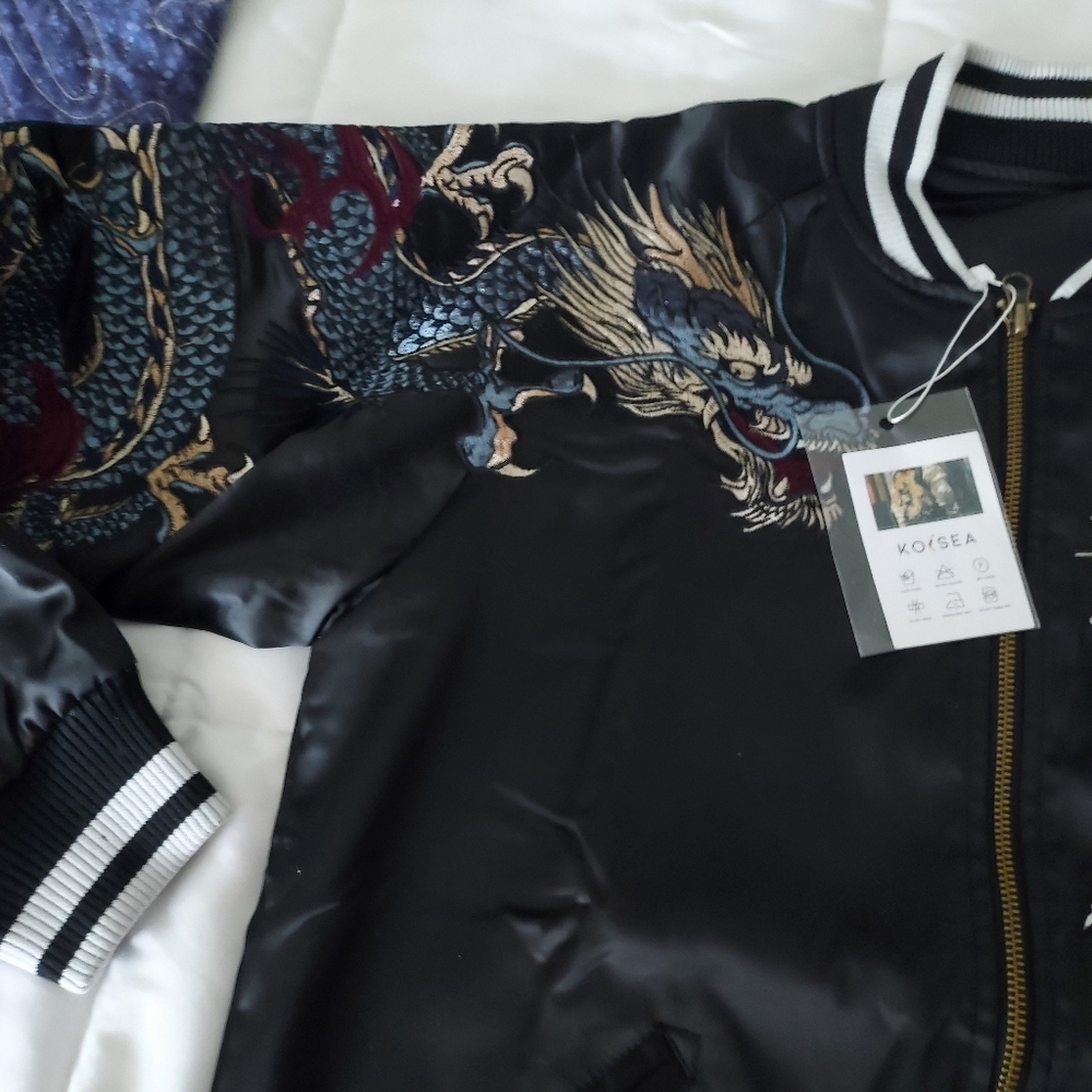 NWT Koisea satin bomber jacket, unisex size M (oversized for women) - Picture 8 of 12